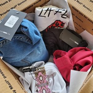 Fashion Nova + Boohoo Plus 6 Piece Bundle Box